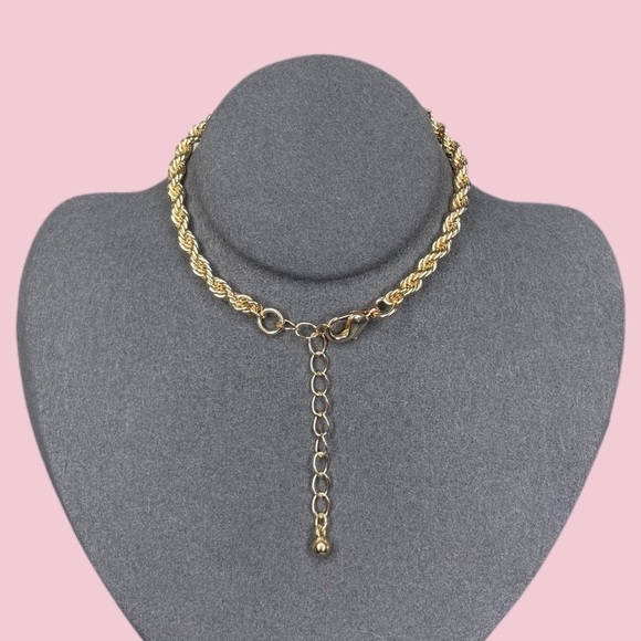 Gold Bracelet - Picture 3 of 3